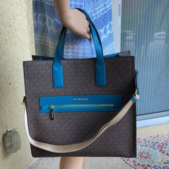 Michael Kors Kenly Large Tote - Picture 14 of 16